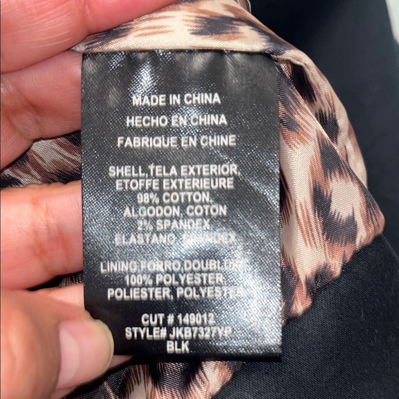 2B Bebe Black Blazer with Leopard Print Lining size Large - Picture 8 of 10